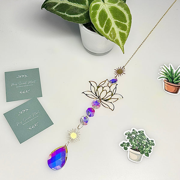 🌈 Attrape-Soleil Doré en Cristal Lotus Suspendu