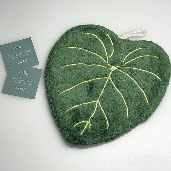 🍃 Différentes Serviettes à Main Imitation Feuille – Polaire Corail Douce et Absorbante