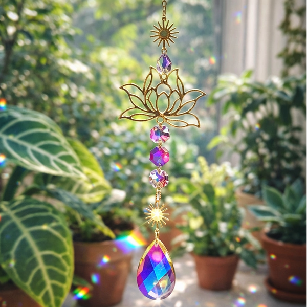 🌈 Attrape-Soleil Doré en Cristal Lotus Suspendu