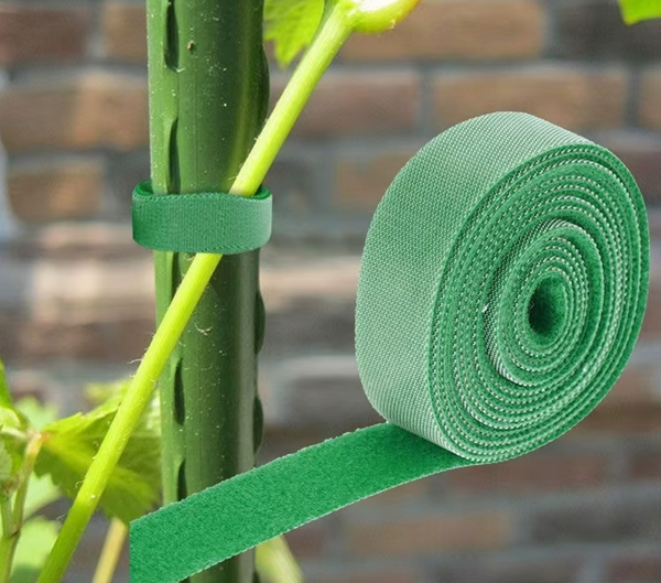 🌿 Rouleau d’attache pour plantes en nylon – Réglable, réutilisable et solide