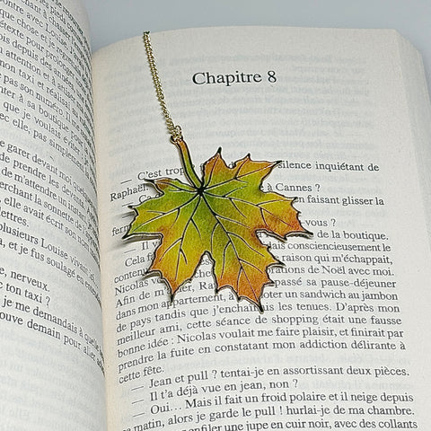 📖 Marque-page en métal – Feuille
